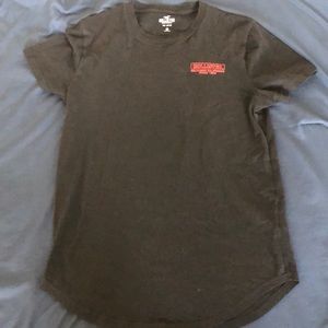Hollister graphic tee